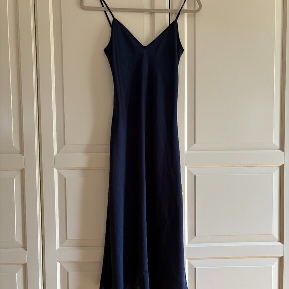 Aritzia Wilfred Only Slip Dress - Picture 5 of 9